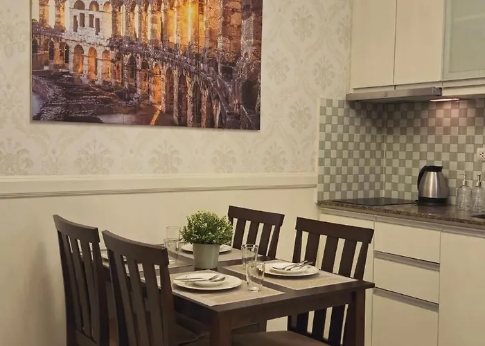 Apartment Exclusive Unit In The Center Of Bgc *