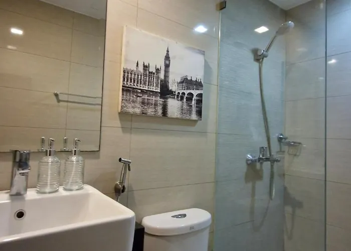 Exclusive Unit In The Center Of Bgc Apartment *