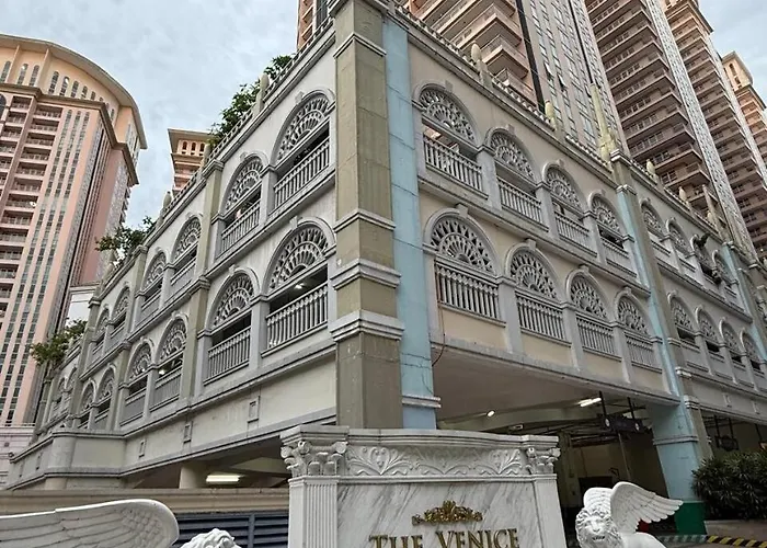 Exclusive Unit In The Center Of Bgc *